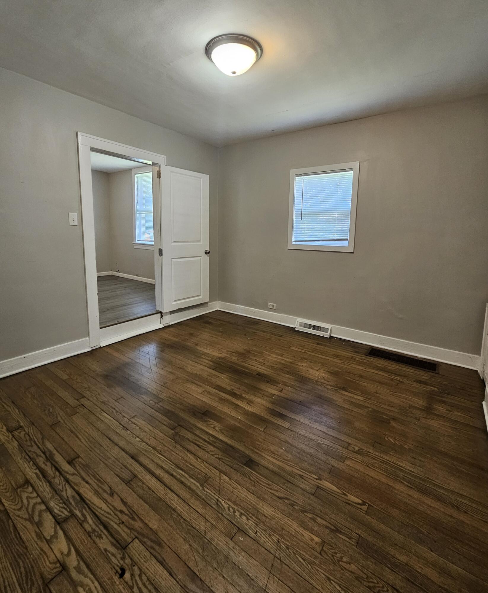 1148 North Broad Street Griffith, IN 46319 - Photo 11 of 18 1646x2000