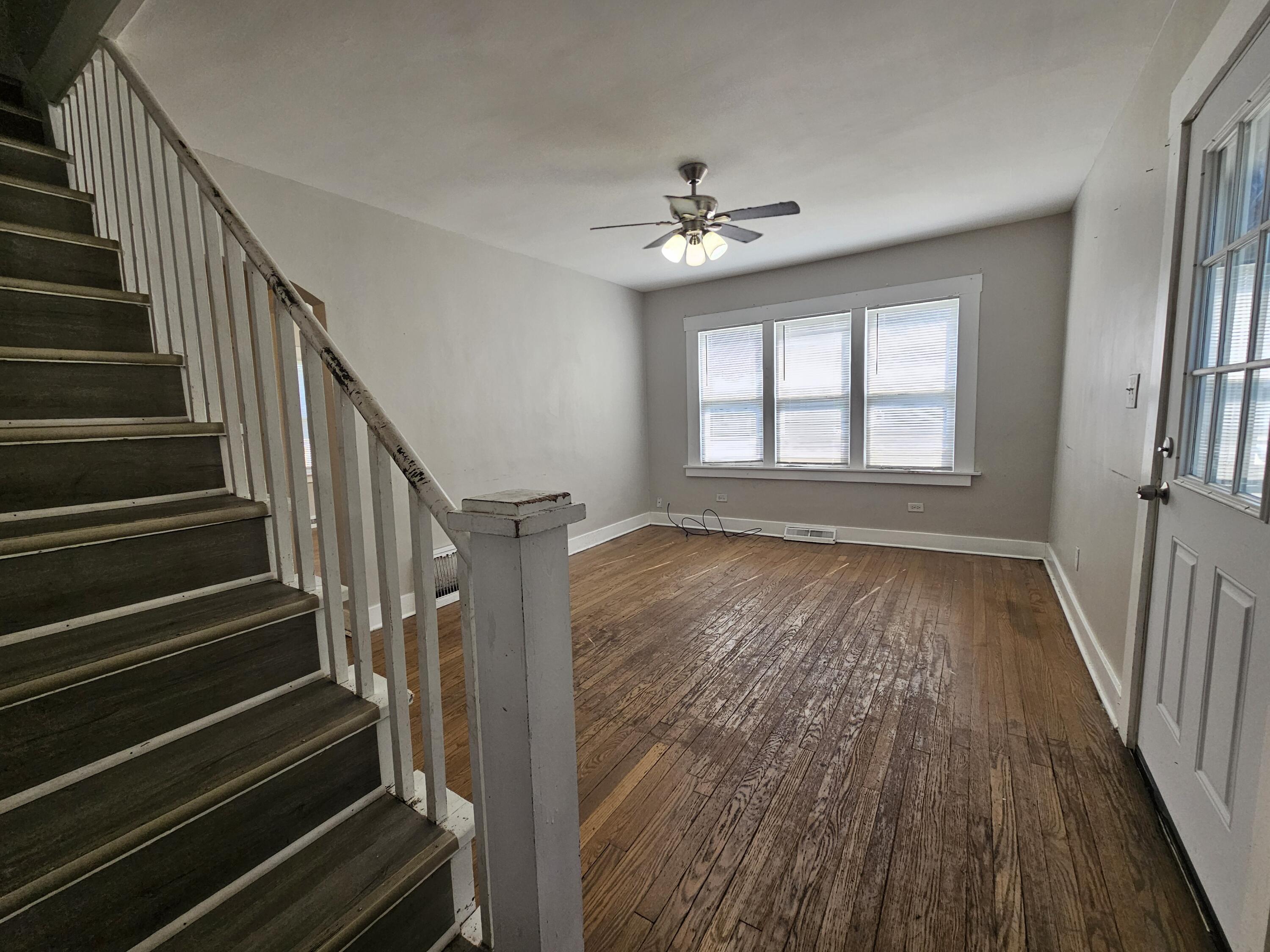 1148 North Broad Street Griffith, IN 46319 - Photo 3 of 18 3000x2250