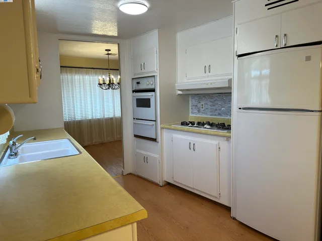 $224,000 | 328 Waikiki Circle, Union City, CA 94587