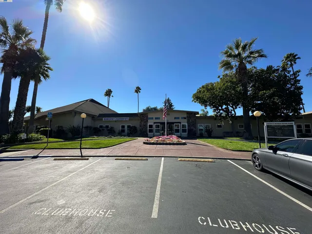 $224,000 | 328 Waikiki Circle, Union City, CA 94587