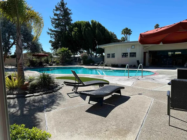 $224,000 | 328 Waikiki Circle, Union City, CA 94587