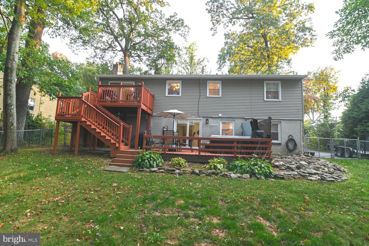 146 Lexington Road York, PA 17402 - Photo 4 of 35 a house view with a outdoor space