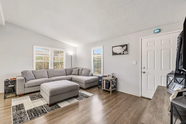 $265,000 | 18525 Keyes Drive, Banning, CA 92220