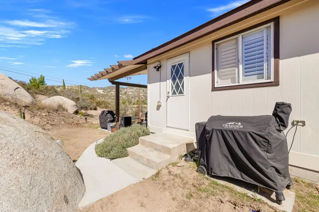 $265,000 | 18525 Keyes Drive, Banning, CA 92220
