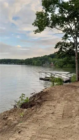 $250,000 | Daybreak Lane, Edwards, MO 65326