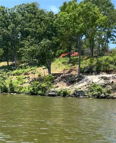 $250,000 | Daybreak Lane, Edwards, MO 65326