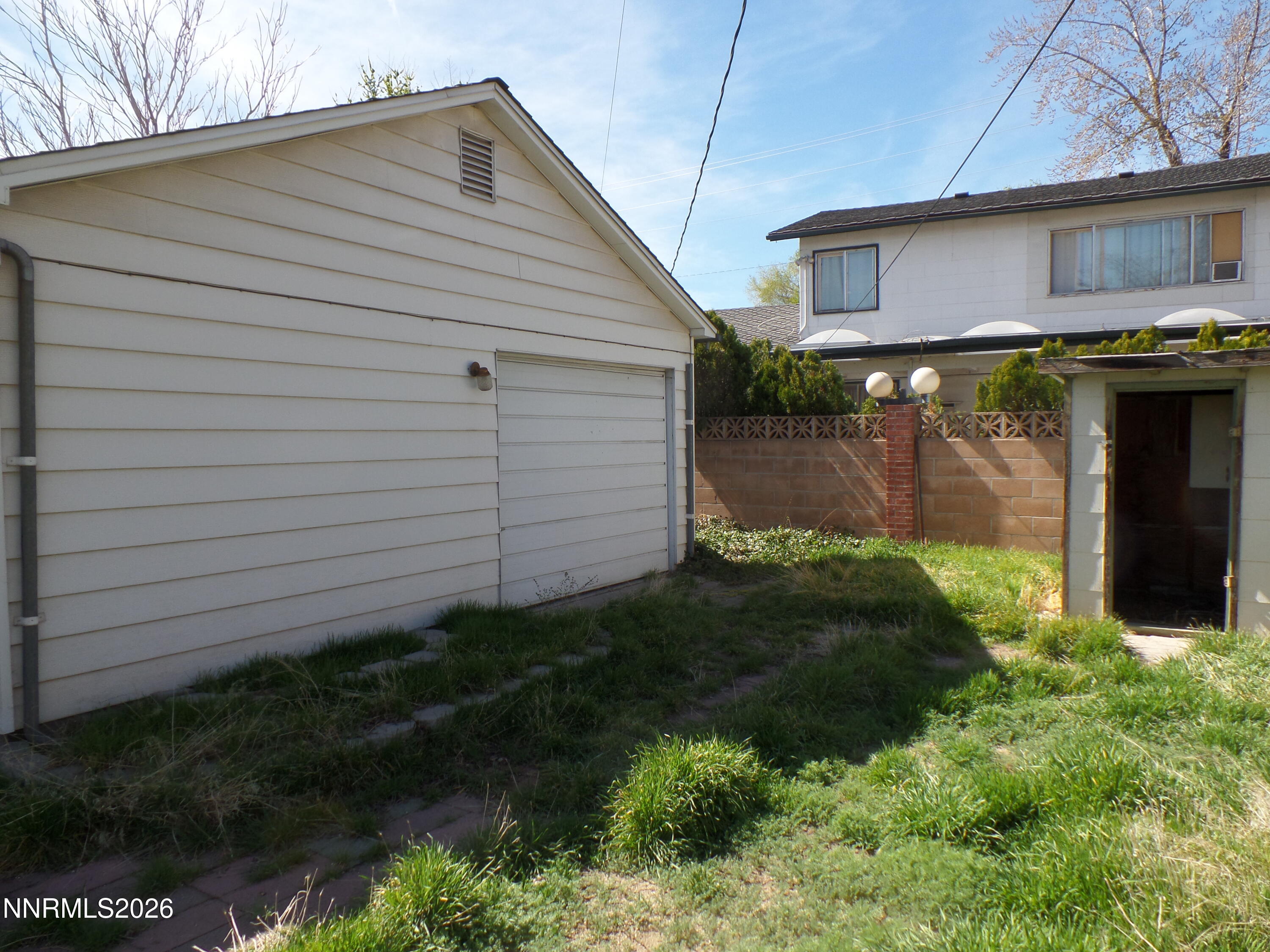 710 L Street Sparks, NV 89431 - Photo 10 of 11 a view of a back yard of the house