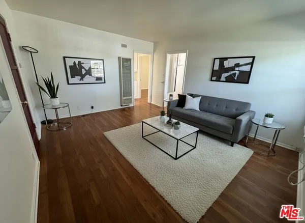 $3,000 | 5304 Kinston Avenue, Culver City, CA 90230