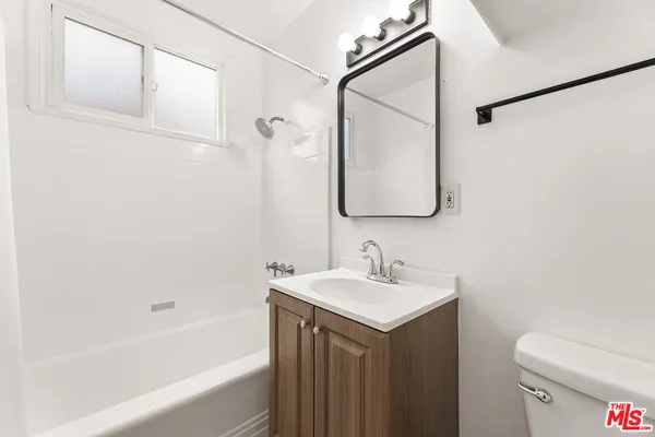 $2,950 | 5304 Kinston Avenue, Culver City, CA 90230