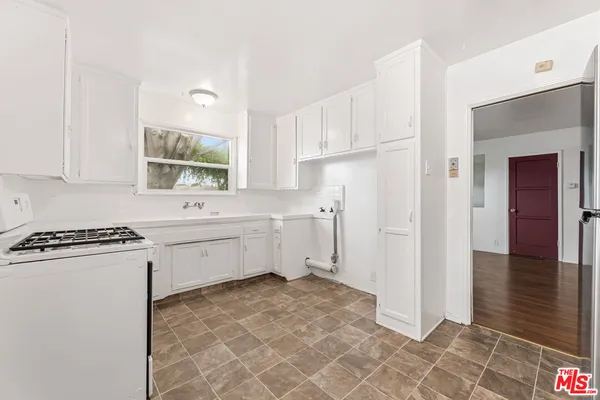 $2,950 | 5304 Kinston Avenue, Culver City, CA 90230