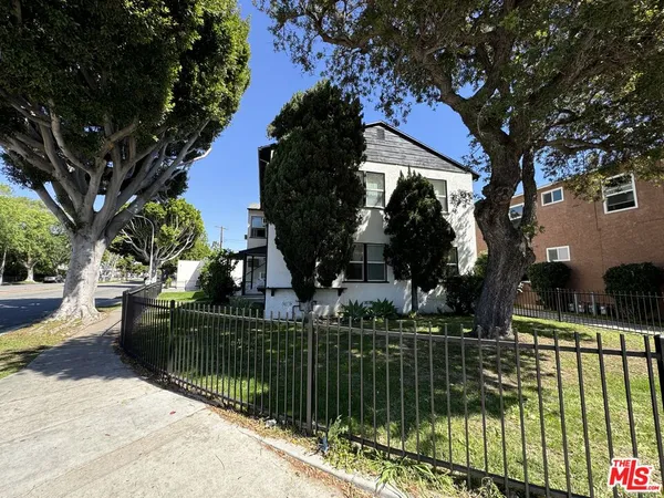 $3,000 | 5304 Kinston Avenue, Culver City, CA 90230