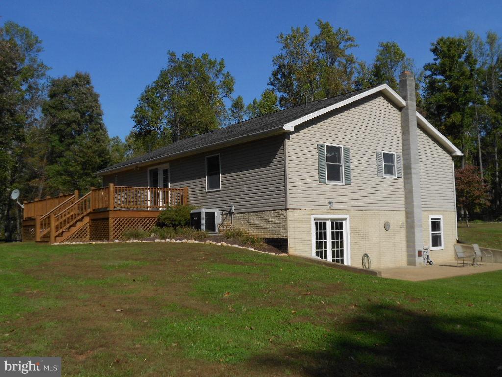 14506 Reva Road Reva, VA 22735 - Photo 4 of 30 Exterior (Rear)