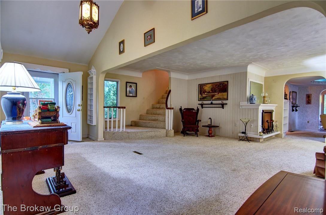 3940 Old King Road Saginaw, MI 48601 - Photo 10 of 74 _DSC0379_80_81.jpg