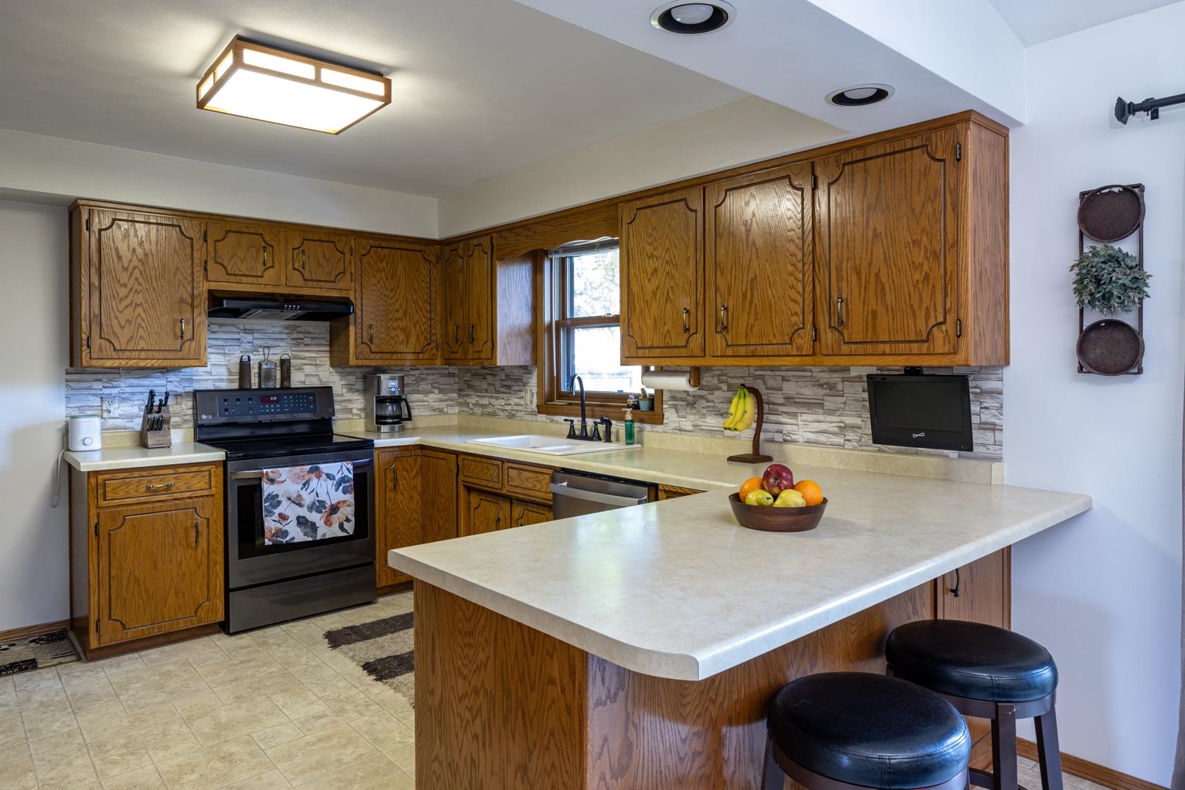 2656 West Sunnyview Road Appleton, WI 54914 - Photo 3 of 39