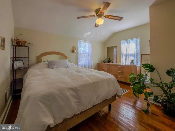 $359,900 | 99 Jackson Avenue, New Castle, DE 19720