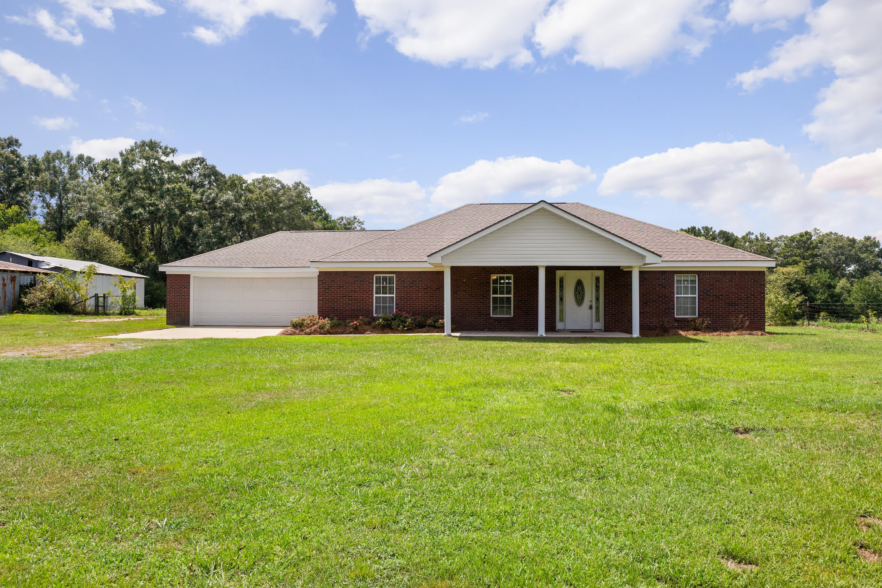 759 Lavelle Ladner Road Lumberton, MS 39455 - Photo 2 of 51 Gallery Image 2