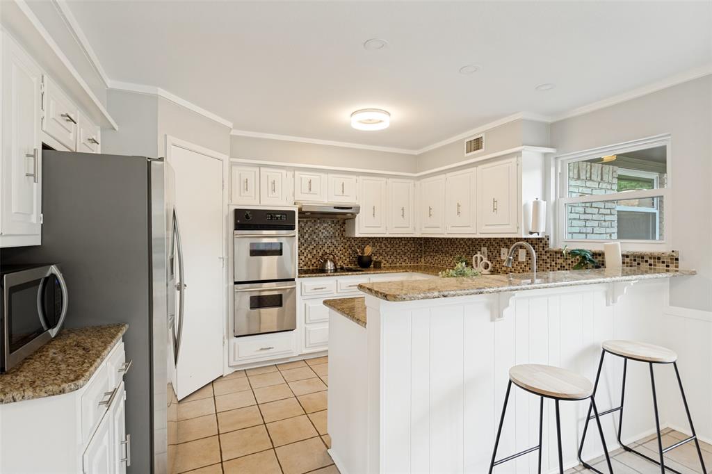 9517 Fallbrook Drive Dallas, TX 75243 - Photo 17 of 25