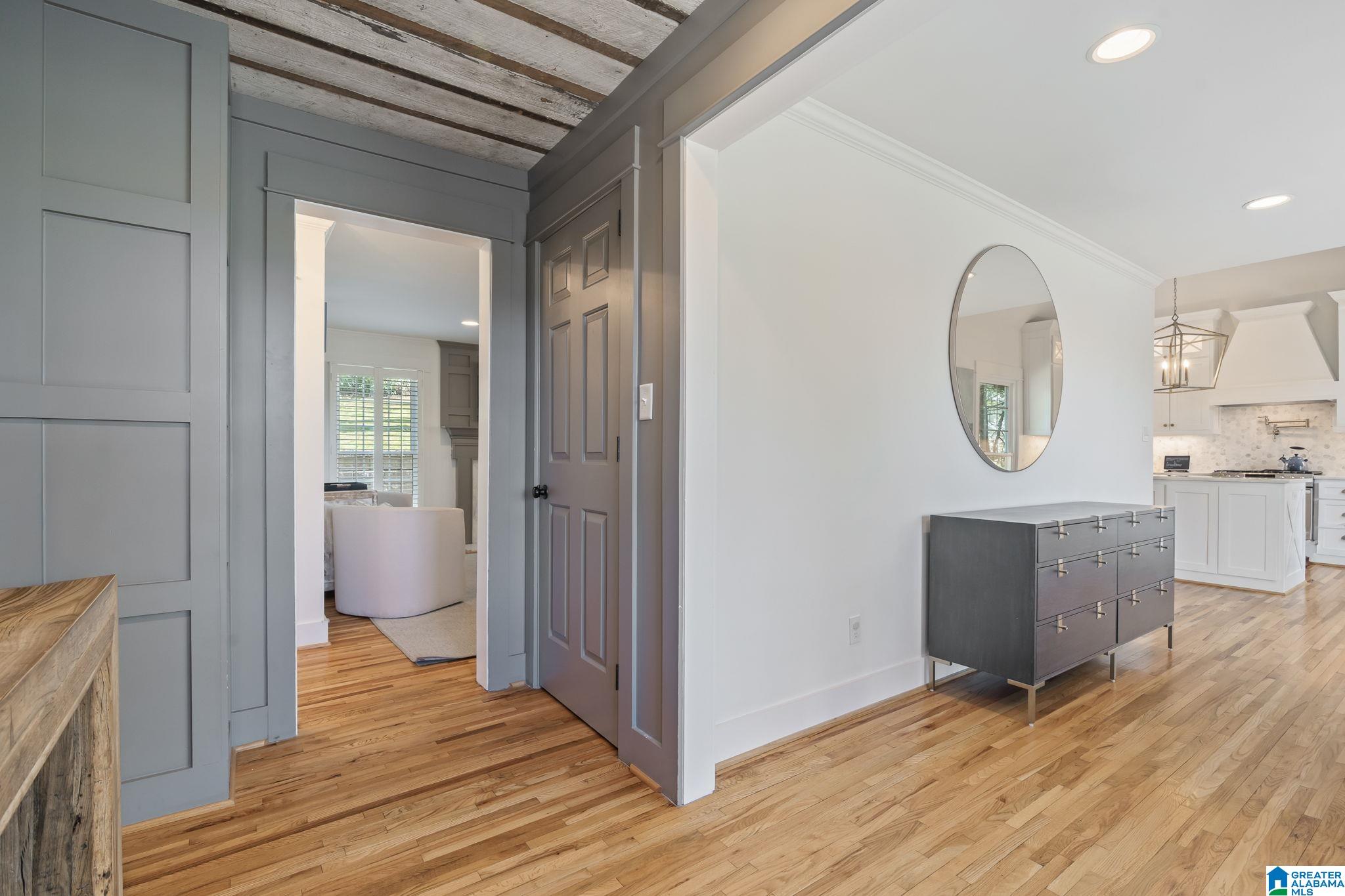 1439 Ridge Road Birmingham, AL 35209 - Photo 38 of 51