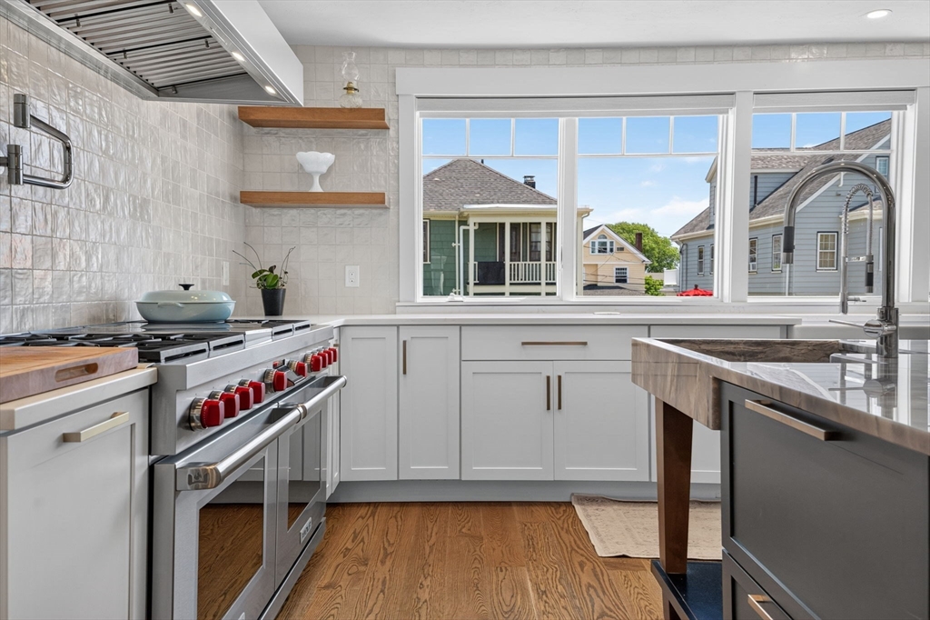 174 Bartlett Road Winthrop, MA 02152 - Photo 12 of 42
