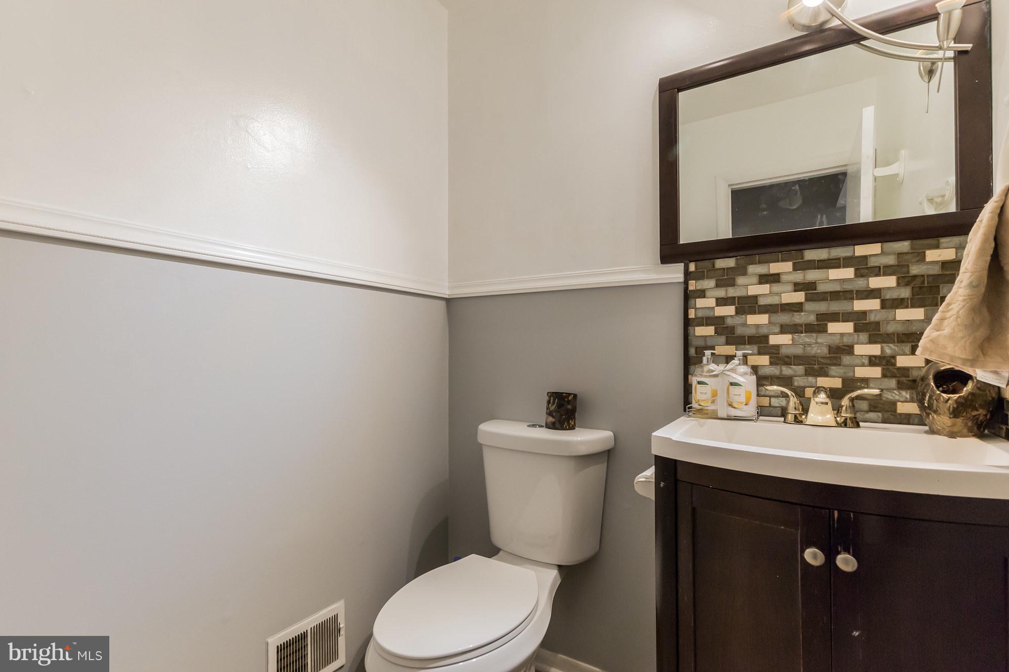 6401 Silver Ridge Circle Alexandria, VA 22315 - Photo 14 of 29 Upgraded Powder Room Main Level