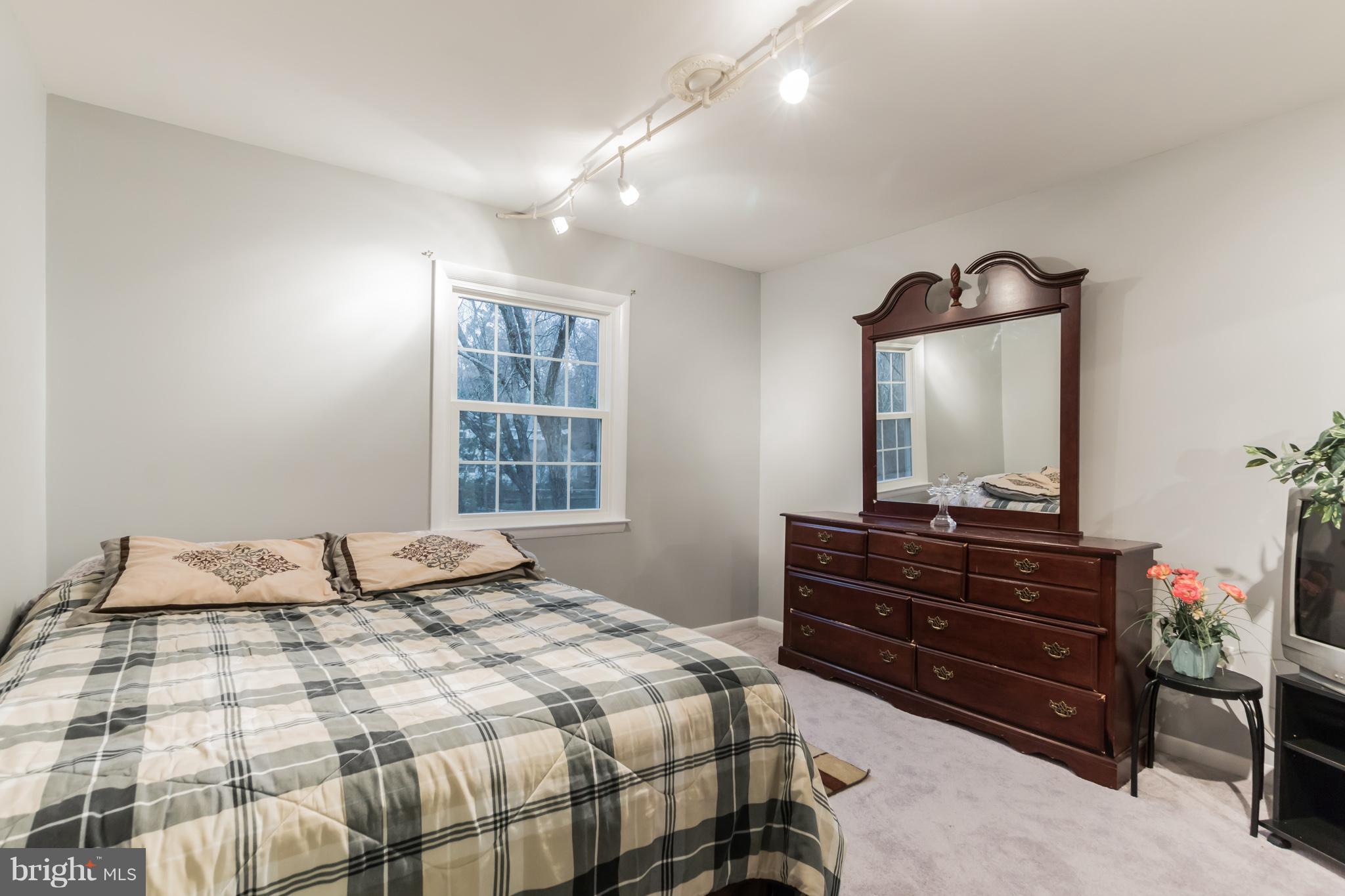 6401 Silver Ridge Circle Alexandria, VA 22315 - Photo 22 of 29 Bedroom # 3
