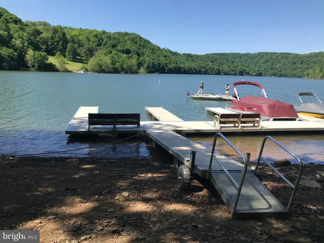 $449,900 | 168 Cherry Tree Road, Addison, PA 15411