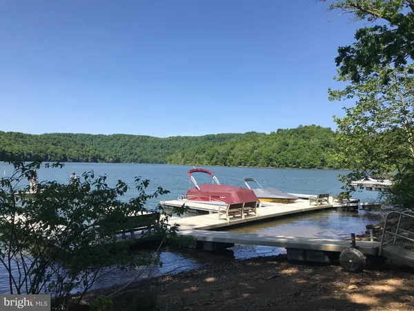 $449,900 | 168 Cherry Tree Road, Addison, PA 15411