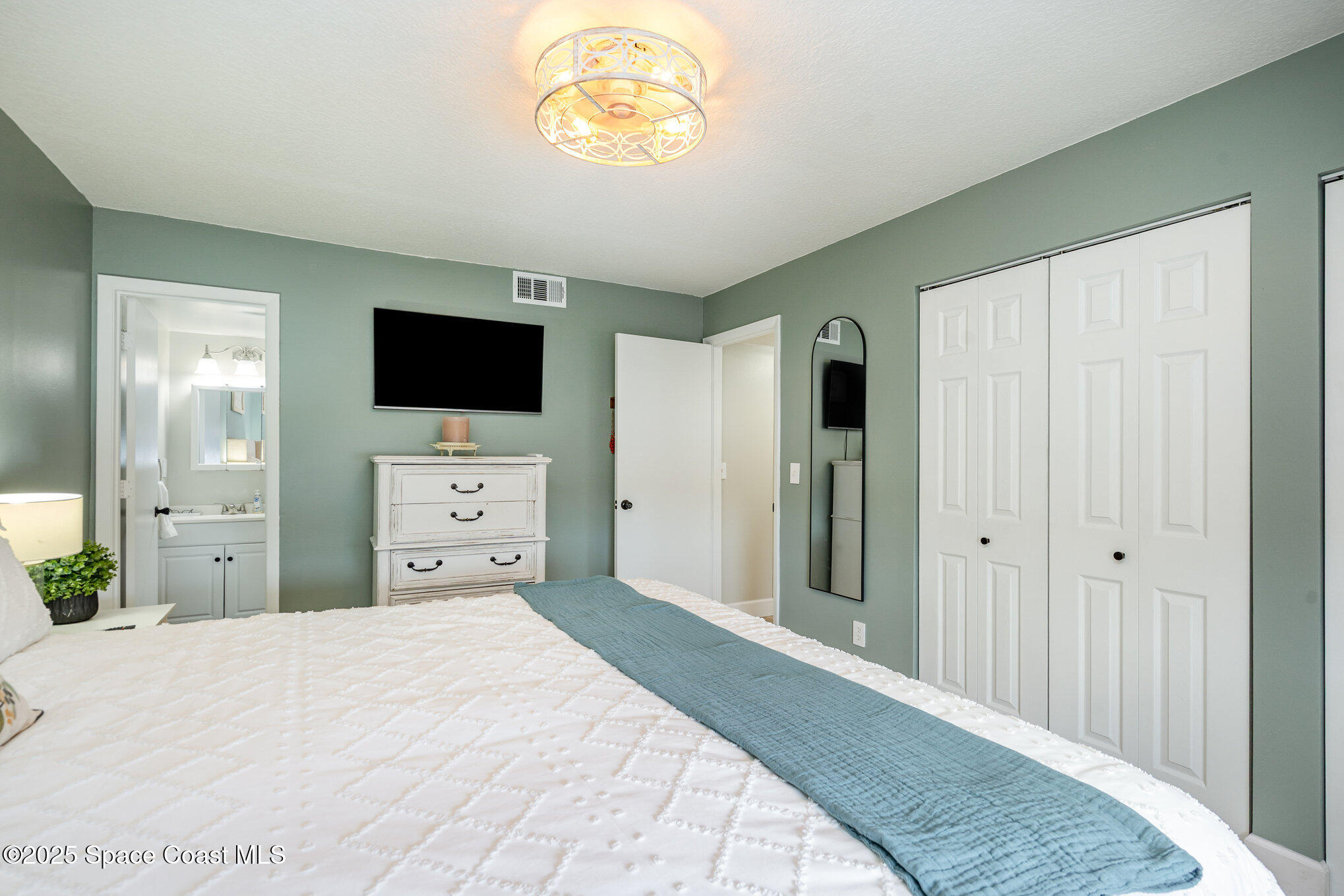594 North Wickham Road, Unit 4 Melbourne, FL 32935 - Photo 14 of 24 018_dsc00191-edit_656
