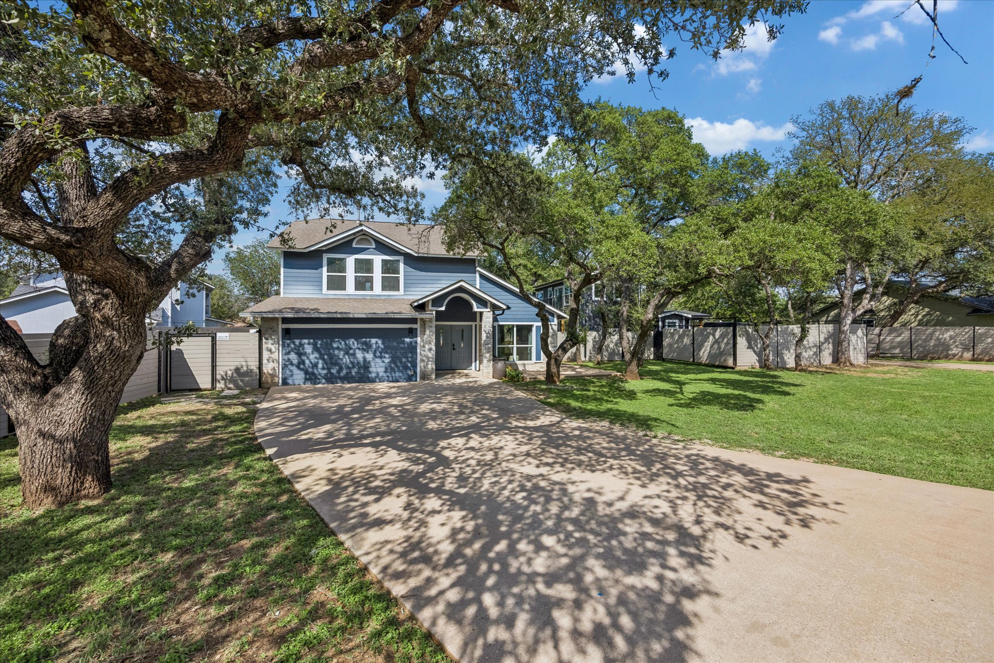 Welcome to 7905 & 7907 Tiffany Dr!