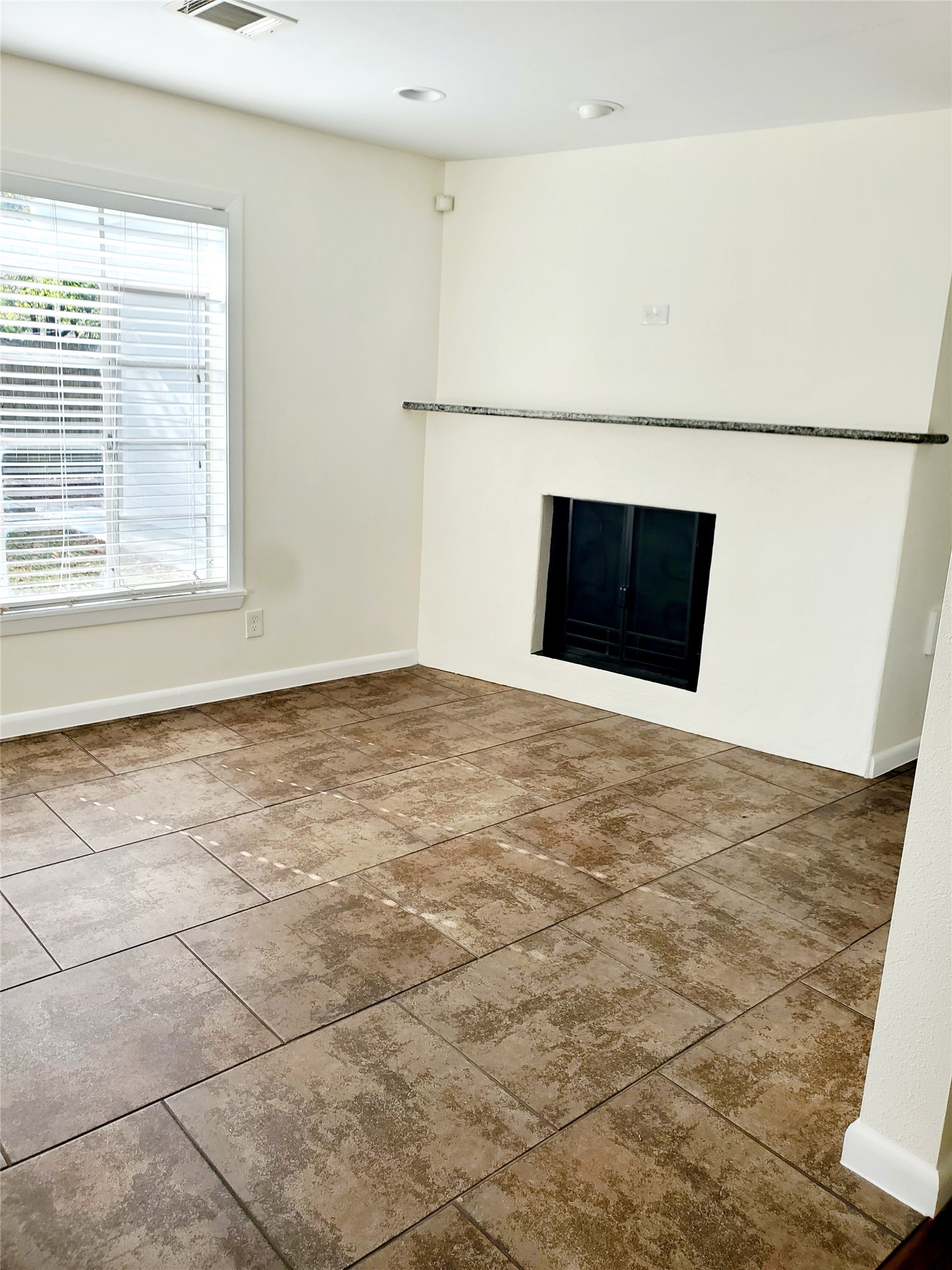 7953 Ridgeview Drive Houston, TX 77055 - Photo 7 of 19