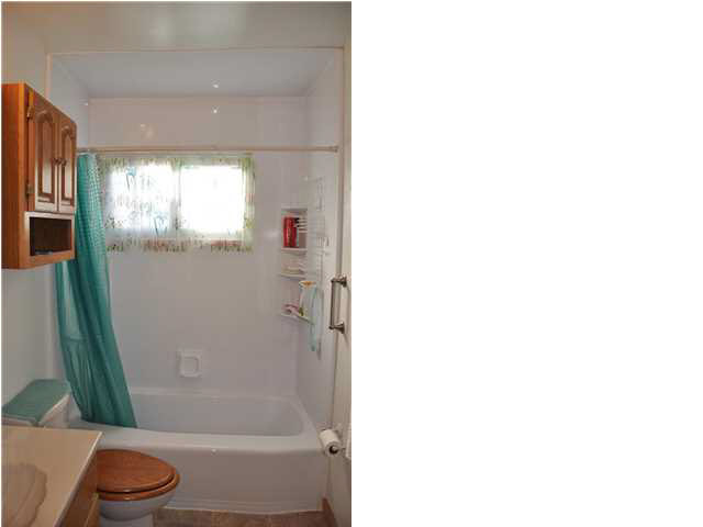 717 Bryan Road Evansville, IN 47710 - Photo 14 of 18 Gallery Image 14