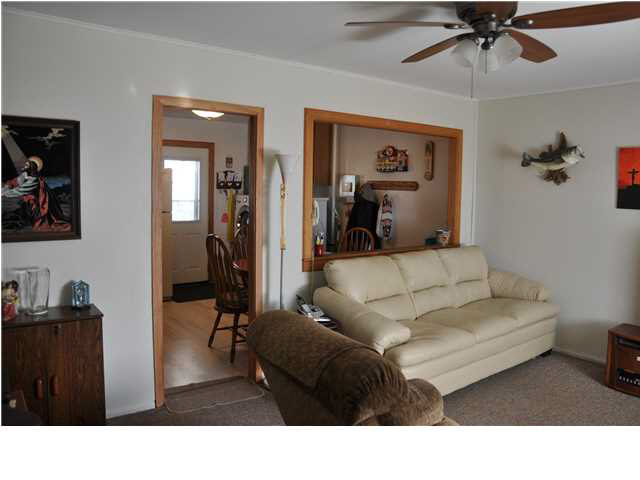 717 Bryan Road Evansville, IN 47710 - Photo 3 of 18 Gallery Image 3