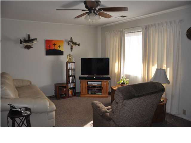 717 Bryan Road Evansville, IN 47710 - Photo 4 of 18 Gallery Image 4