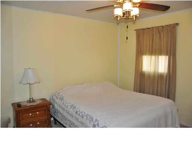 717 Bryan Road Evansville, IN 47710 - Photo 9 of 18 Gallery Image 9