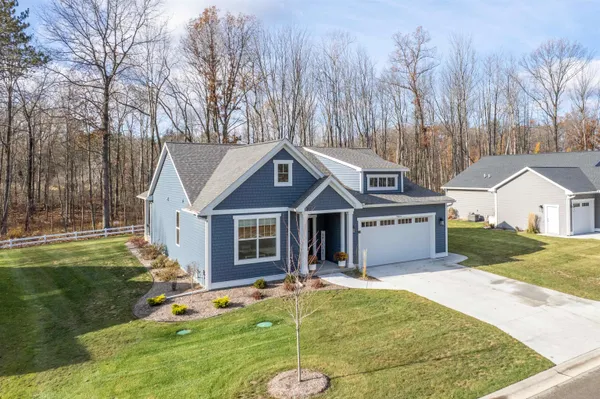 $499,900 | 7404 Boulder Creek Drive, Midland, MI 48642
