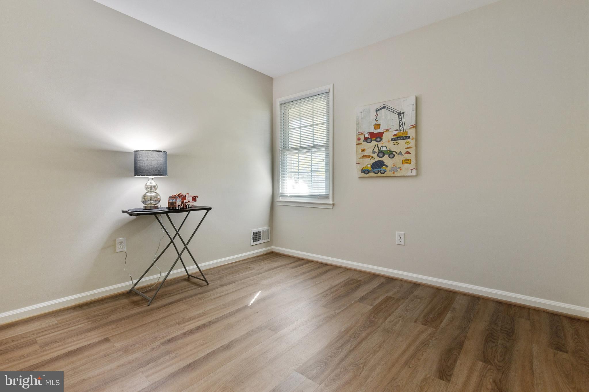 14577 Golden Oak Road Centreville, VA 20121 - Photo 26 of 36 Another view of second bedroom