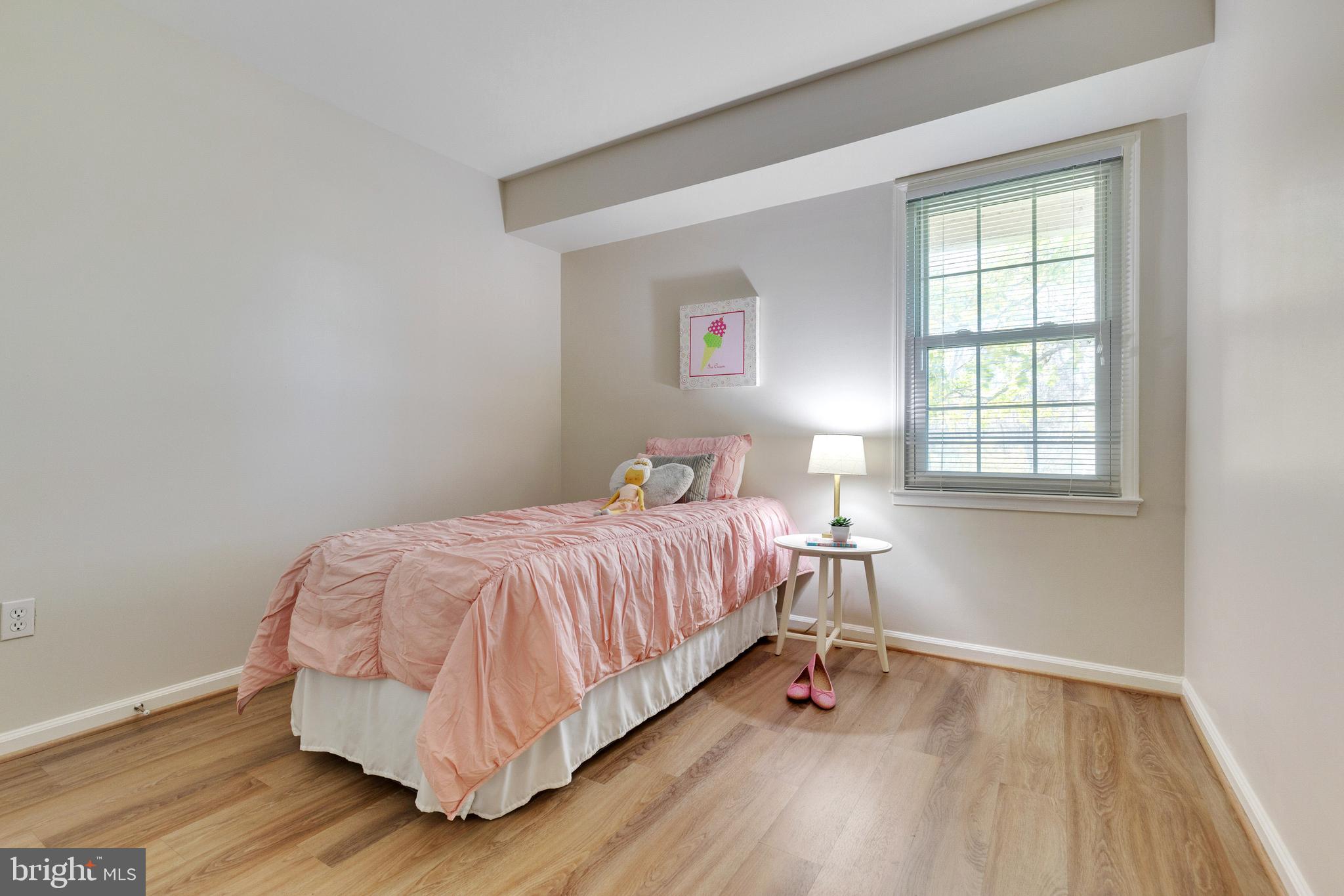 14577 Golden Oak Road Centreville, VA 20121 - Photo 28 of 36 Bedroom 3 is perfect for a child or home office.