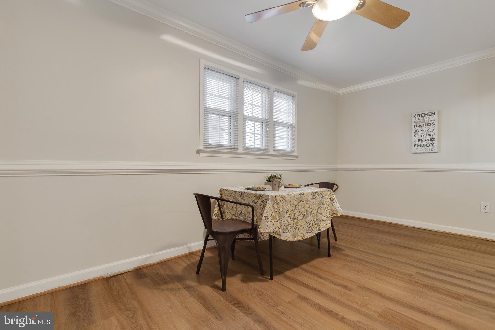 14577 Golden Oak Road Centreville, VA 20121 - Photo 9 of 36 Kitchen also boasts chair rail and crown molding.