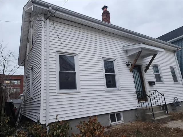 $359,900 | 20 Vandewater Street, Providence, RI 02908