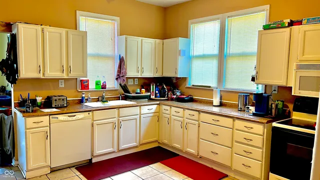 $190,000 | 613 North Spring Street, Greenfield, IN 46140