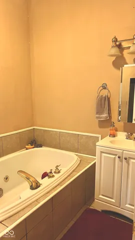 $190,000 | 613 North Spring Street, Greenfield, IN 46140