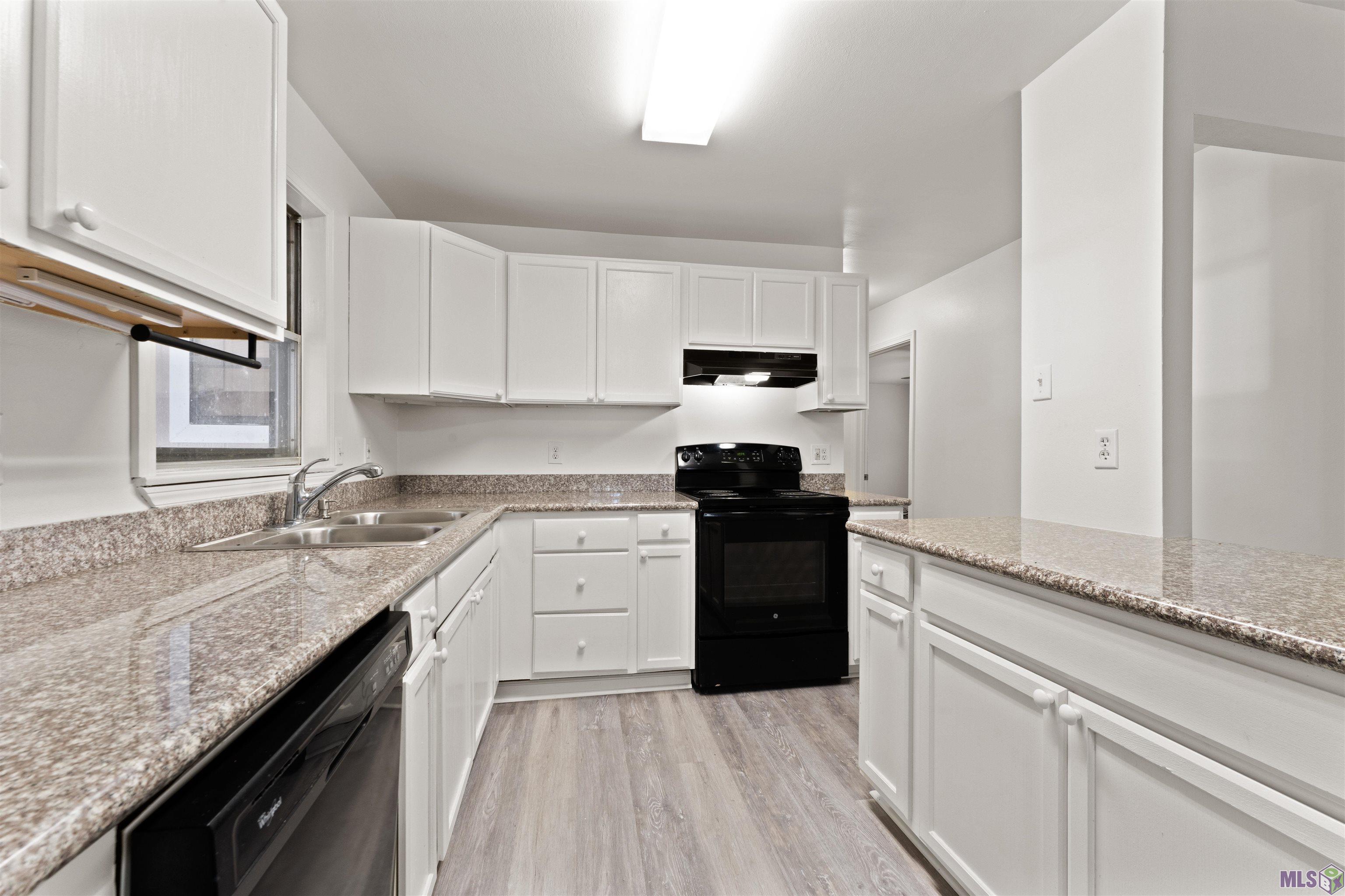 9145 Bordeaux Drive Baton Rouge, LA 70809 - Photo 3 of 23 Kitchen detail