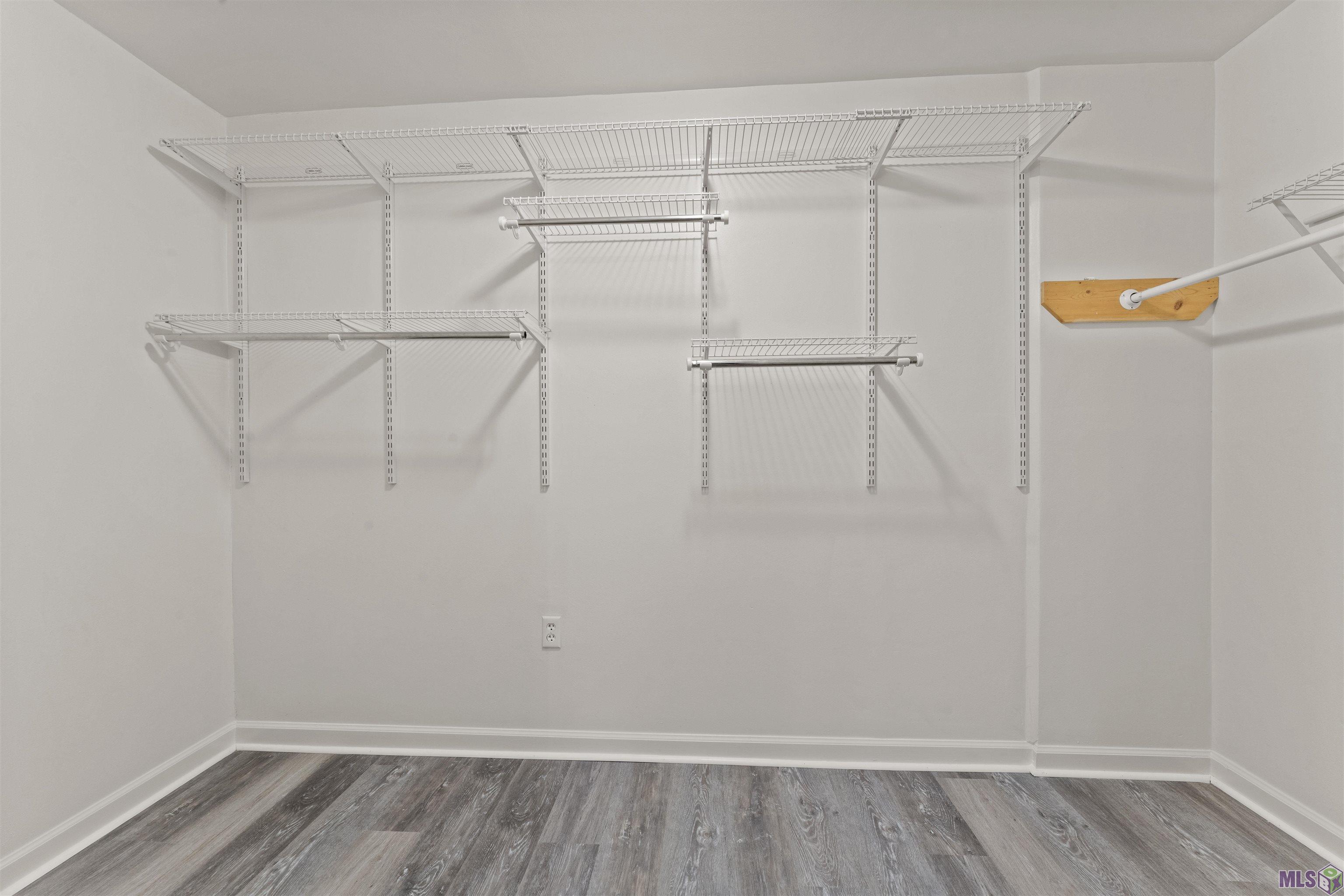 9145 Bordeaux Drive Baton Rouge, LA 70809 - Photo 6 of 23 Primary Bdrm Closet