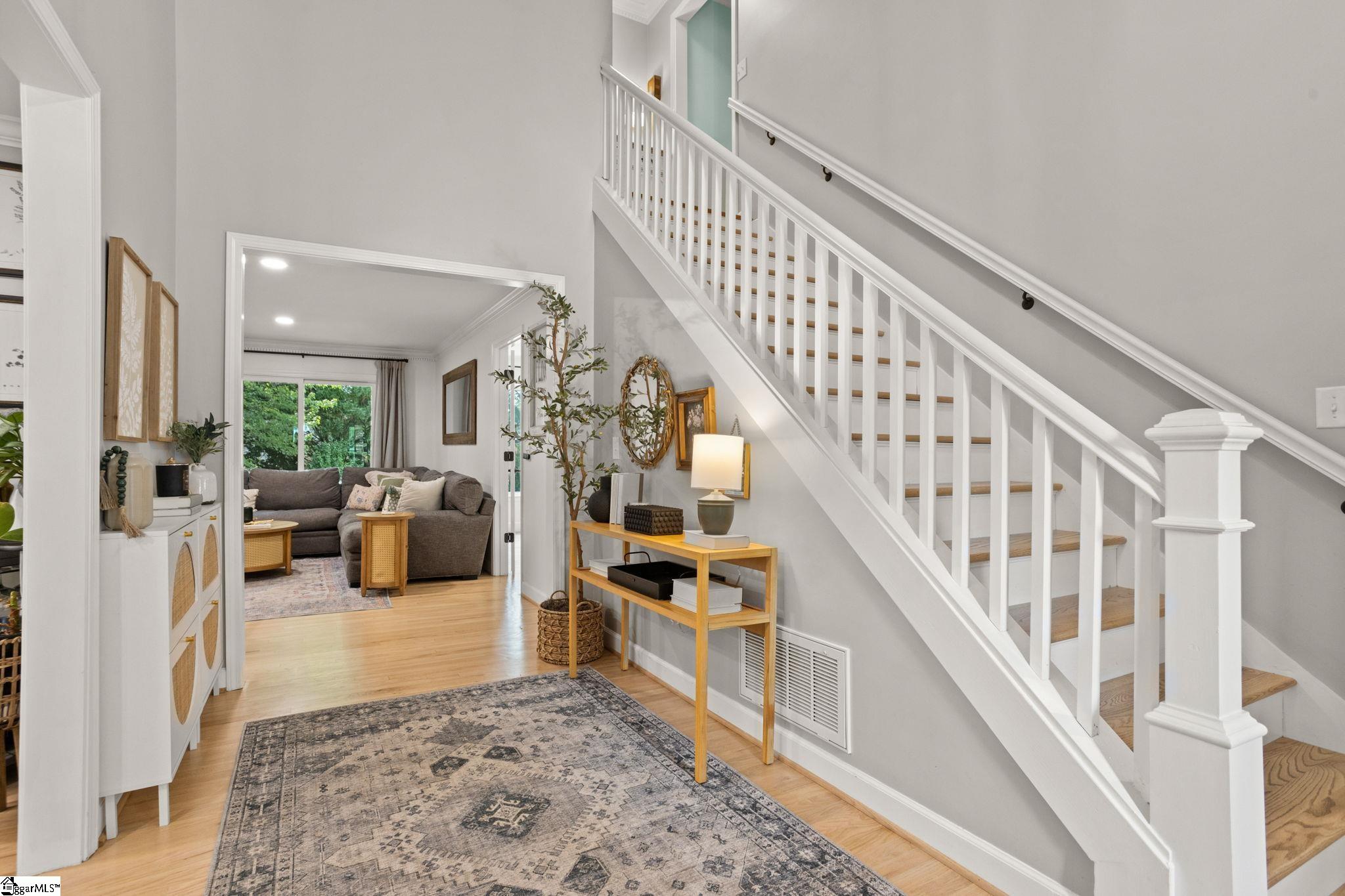 129 River Oaks Road Greer, SC 29650 - Photo 5 of 36 Gallery Image 5