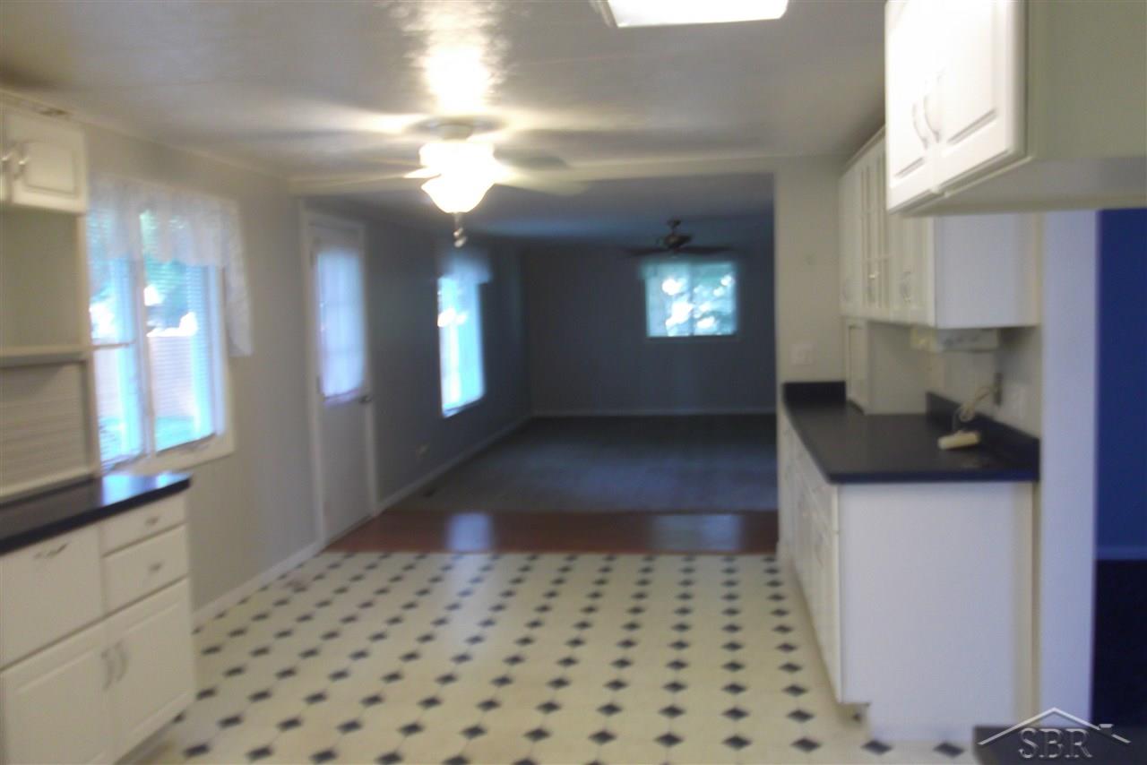 5962 Baker Road Bridgeport, MI 48722 - Photo 4 of 11 31329335-3.JPG