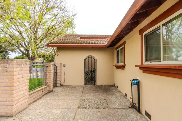 $470,000 | 1440 Kruger Drive, Modesto, CA 95355