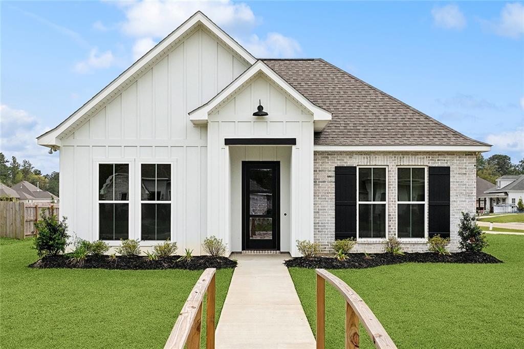 72701 Robindale Drive Covington, LA 70435 - Photo 1 of 23