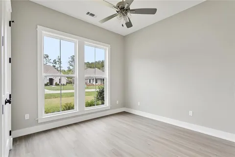 $403,000 | 72701 Robindale Drive, Covington, LA 70435