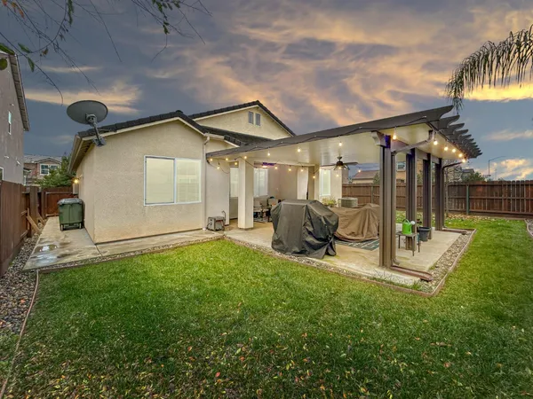 $446,000 | 2709 Pontiac Avenue, Clovis, CA 93611