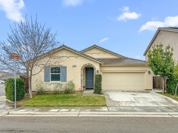 $446,000 | 2709 Pontiac Avenue, Clovis, CA 93611
